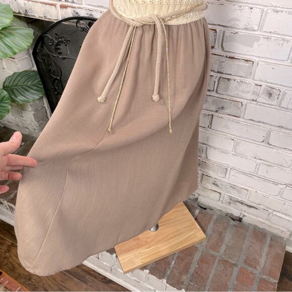 Vintage 70s Crochet Top Cream & Tan Metallic Rope Belt Pull On Midi Dress 6 - Picture 4 of 12